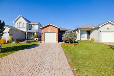 1402 Baycliffe Place, London East, On N5y 5n5