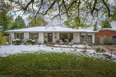 10 Indian Road, London North, On N6h 4a5