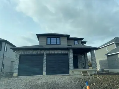 659 KETTER Way, Plympton-Wyoming, ON N0N 1T0