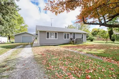 469 ELM Street, Chatham-Kent, ON N0P 1C0