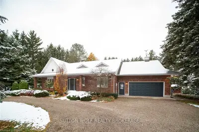 7536 Calvert Drive, Strathroy-caradoc, On N7g 3h5