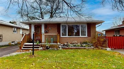 15 Buchan Road, London East, On N5v 1k9