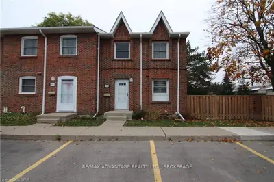 1050 Southdale Road E 31, London South, On N6e 1b2