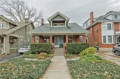 35 Belgrave Avenue, London South, On N6c 4b3