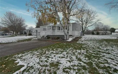 233 PEBBLE BEACH Parkway, South Huron, ON N0M 1T0