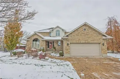 98 Bassenthwaite Court, London North, On N6g 4z2