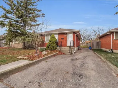 1582 Dixie Street, London East, On N5v 1y9