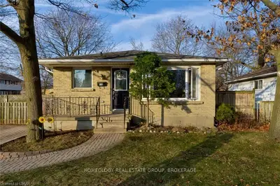 116 Tweedsmuir Avenue, London East, On N5w 5m3