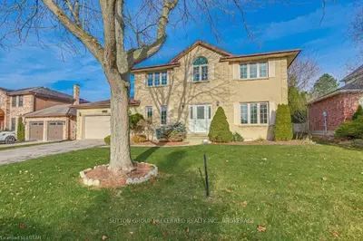 7006 Diane Crescent, London South, On N6p 1g2