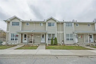 409 Thompson Road 20, London South, On N5z 4z1