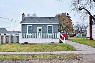 49 Adelaide Street, Strathroy-caradoc, On N7g 2t7