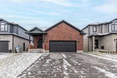 7 Armstrong Street, Strathroy-caradoc, On N0l 1w0