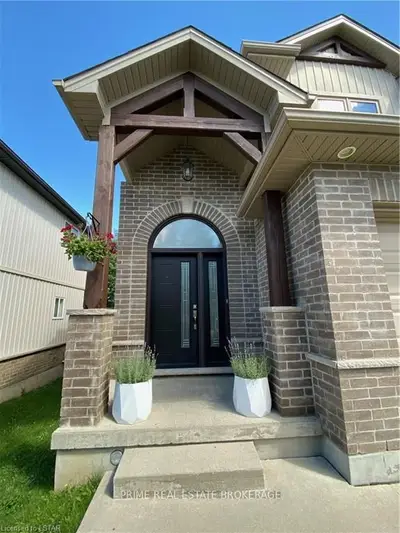 777 Apricot Drive 33, London South, On N6k 5b3