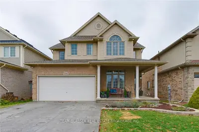 2061 Wickerson Road, London South, On N6k 0b9