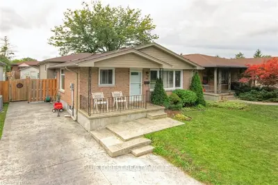 19 Poplar Crescent, London South, On N6e 2n3