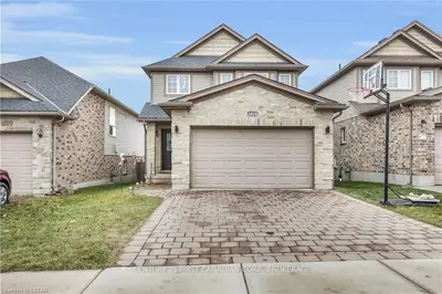3375 Emilycarr Lane, London South, On N6l 0a3