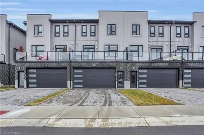 3380 Singleton Avenue 28, London South, On N6l 0e8