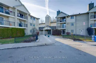 725 Deveron Crescent 316, London South, On N5z 4x3