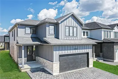 1584 Applerock Avenue, London North, On N6g 0x5