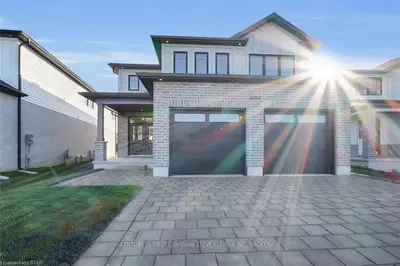 1604 Applerock Avenue, London North, On N6g 0x5