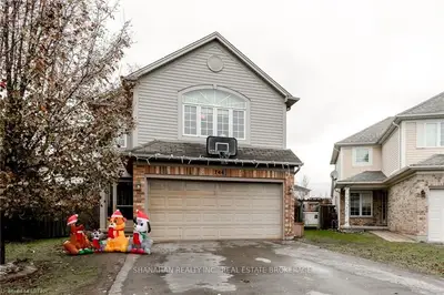 744 Hedgerow Place, London North, On N5x 4l6