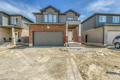 1345 Lawson Road, London North, On N6g 5k3