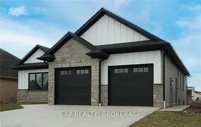 15 Lyndale Road, Tillsonburg, On N4g 5v9