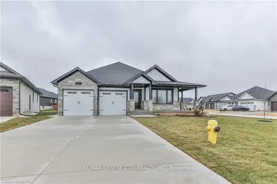 1 Evergreen Court, Tillsonburg, On N4g 0k1