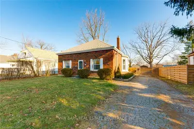 186 Barker Street, London East, On N5y 1y3