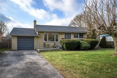 359 Regal Drive, London East, On N5y 1j5