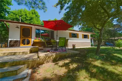 6536 PINE TRAIL Avenue, Lambton Shores, ON N0M 1J3