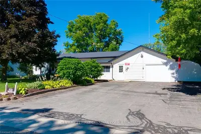 293 Buchanan Street, Strathroy-caradoc, On N7g 1k6