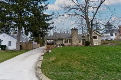 404 Old Wonderland Road, London South, On N6k 3r2