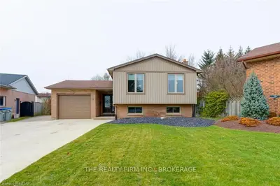 5 Ross Court, Strathroy-caradoc, On N7g 3w6