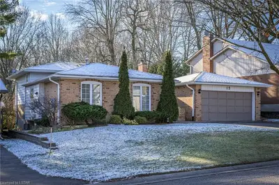 15 Ski View Road, London South, On N6k 3h1