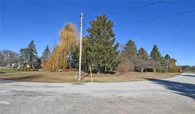 5120 ST. ANTHONY Crescent, Lambton Shores, ON N0N 1J7