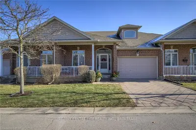 886 Cranbrook Road 18, London South, On N5k 4y8