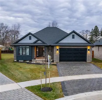 2023 Lockwood Crescent, Strathroy-caradoc, On N0l 1w0