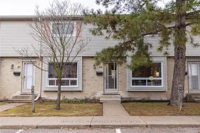 475 Sandringham Crescent 44, London South, On N6c 5b9