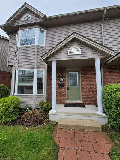 1535 Trossacks Avenue 52, London North, On N5x 4r1