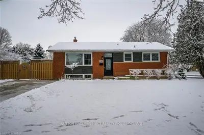 292 Auburn Avenue, London South, On N6j 3k9