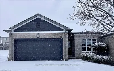 500 Sunnystone Road 20, London North, On N5x 4r4
