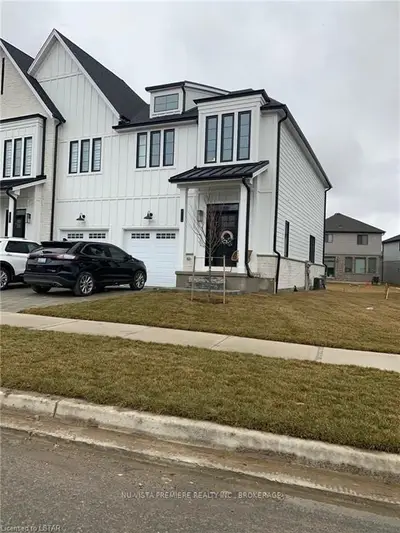 3726 Southbridge Avenue 25, London South, On N6l 1x3