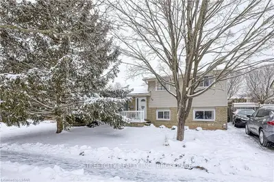 34 Finch Crescent, London South, On N6e 2e5