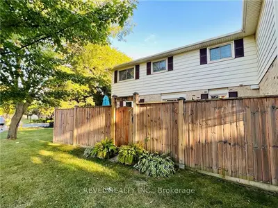 129 Conway Drive, London South, On N6e 2h4