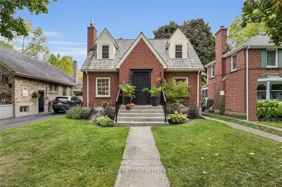 158 Devonshire Avenue, London South, On N6c 2j1