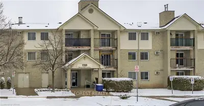 735 Deveron Crescent 211, London South, On N5z 4x8