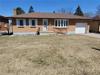 425 Beattie Street, Strathroy-caradoc, On N7g 2x7