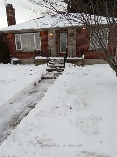 415 Merlin Street, London East, On N5w 5a9