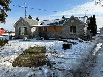 5121 ST ANTHONY Crescent, Lambton Shores, ON N0N 1J7